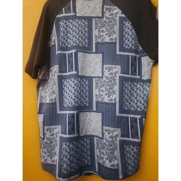 Con.struct Men’s NWT Paisley Print Save Them All Navy Short Sleeve Medium A127 - Picture 4 of 5